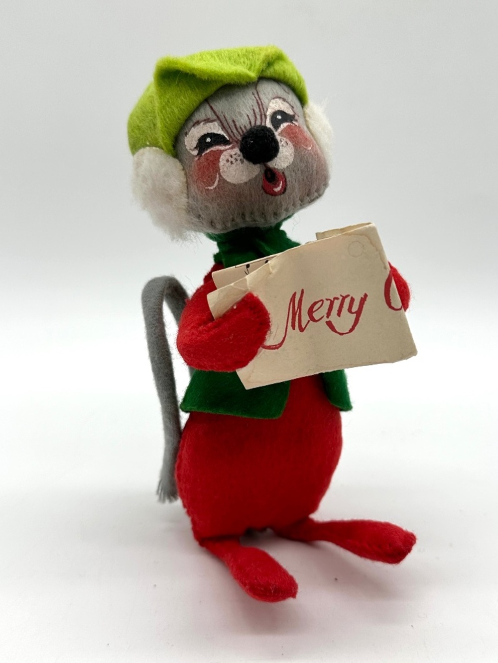 Vintage 1965 ANNALEE Doll MOUSE singing CHRISTMAS CAROLING Trapper Hat 6"